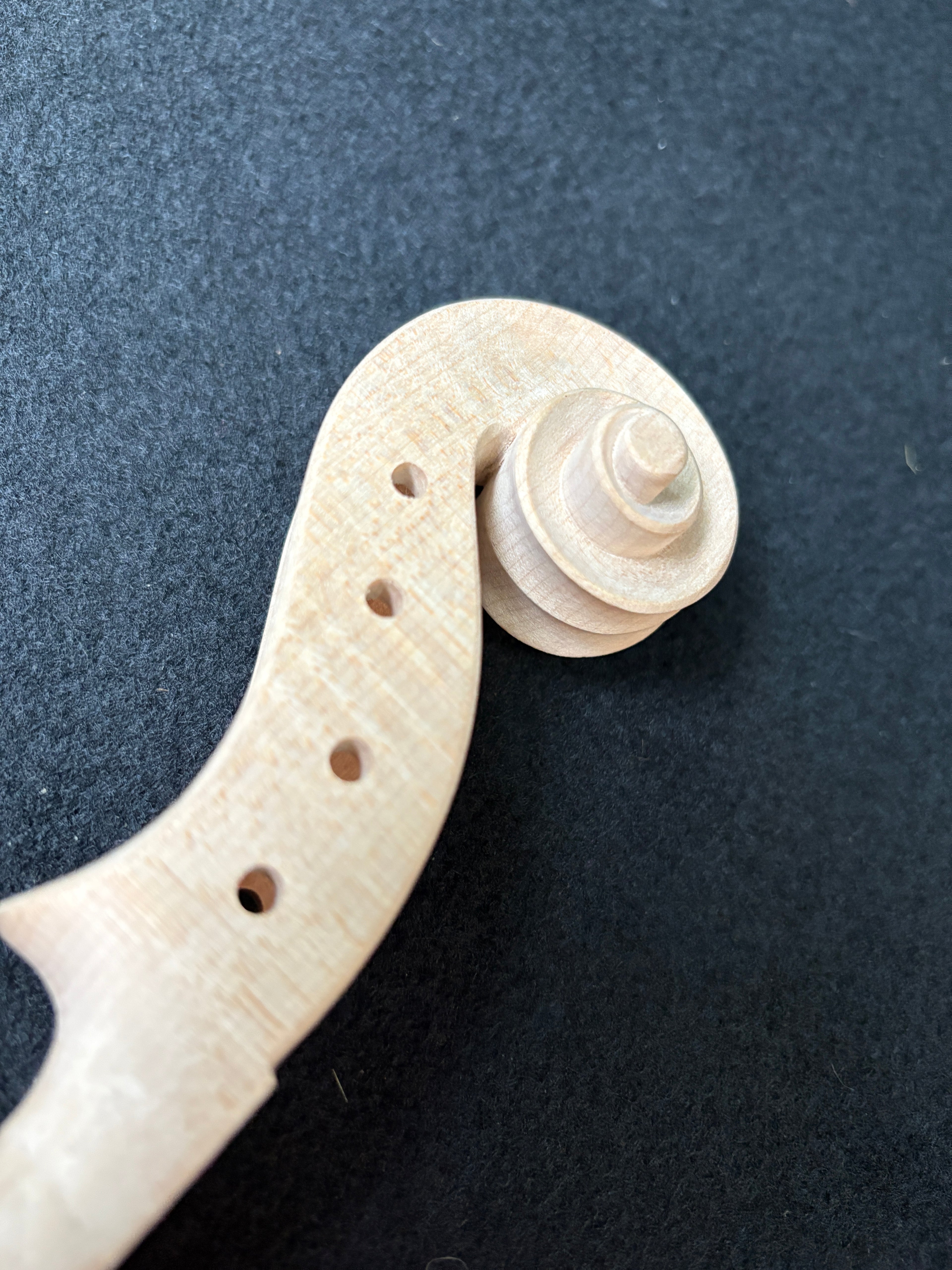 Antonio Stradivarius - Violin Scroll 4/4