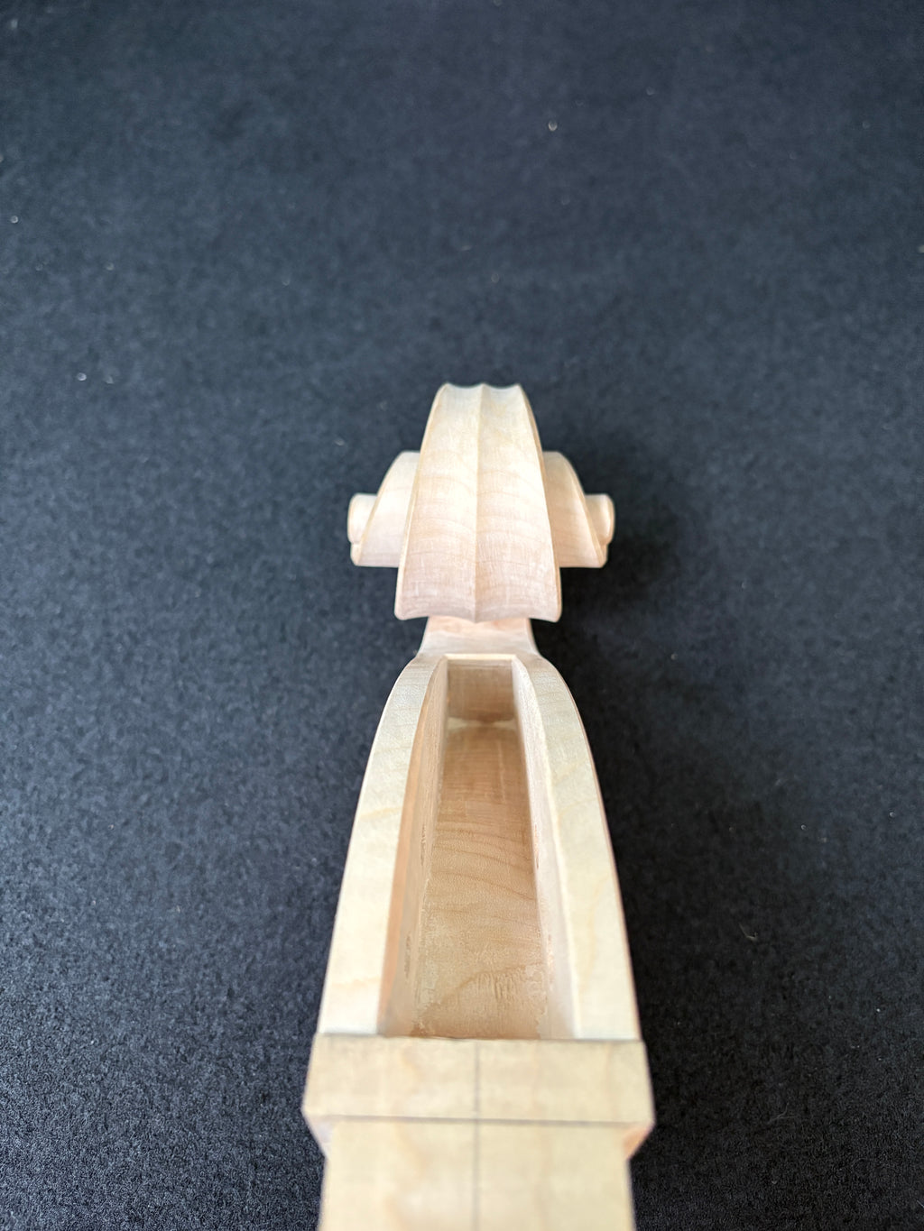 Antonio Stradivarius - Cello Scroll 4/4